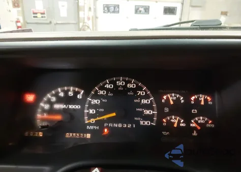 2000 Chevrolet Tahoe Z71 z USA, uszkodzony, nr VIN 1GNEK13R6YR179319